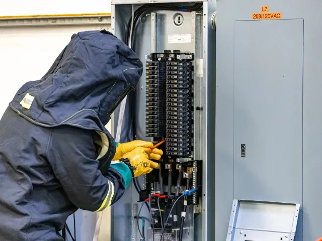 Commercial electrical panel circuit breaker testing